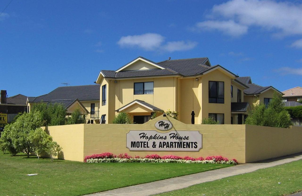 Hopkins House Motel & Apartments Варрнамбул Экстерьер фото